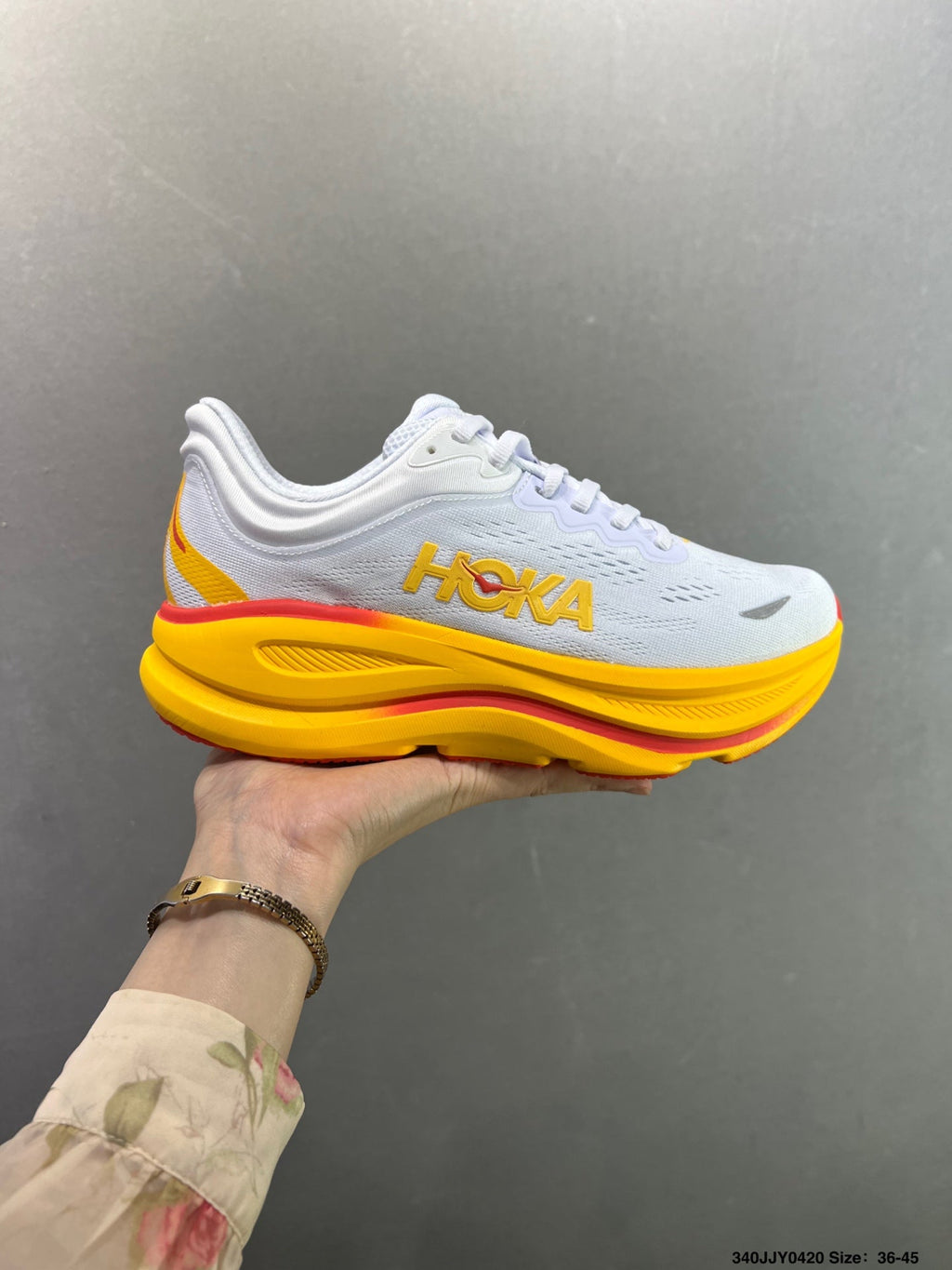 HOKA ONE ONE Bondi 9--1162013