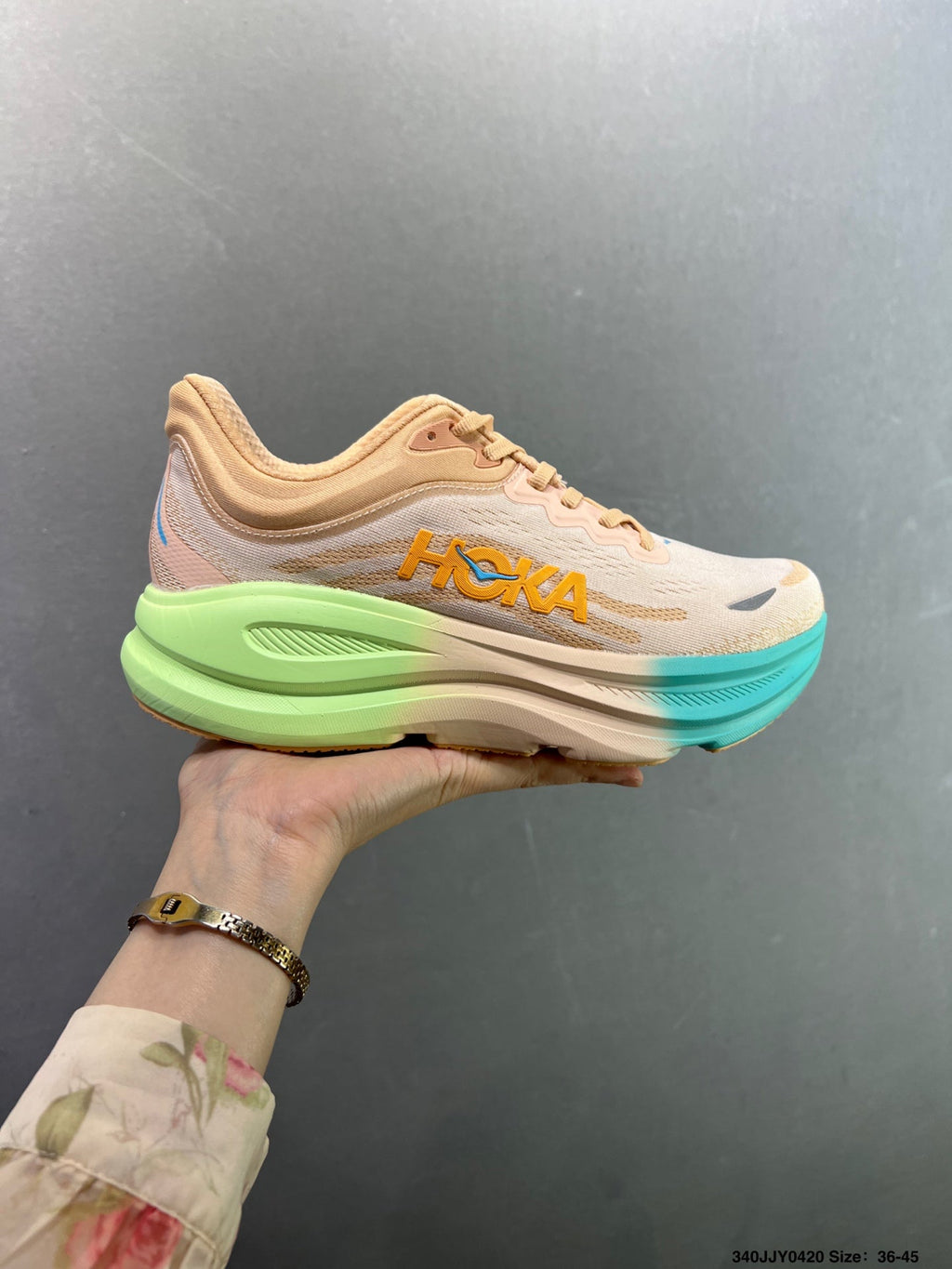 HOKA ONE ONE Bondi 9--1162013-4