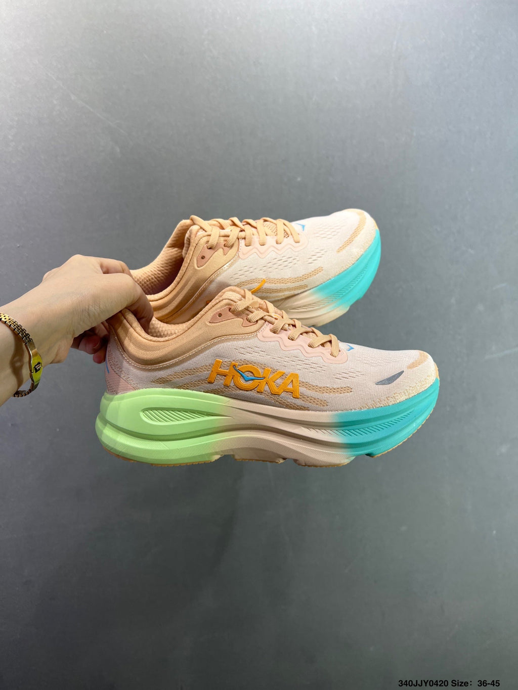 HOKA ONE ONE Bondi 9--1162013-4