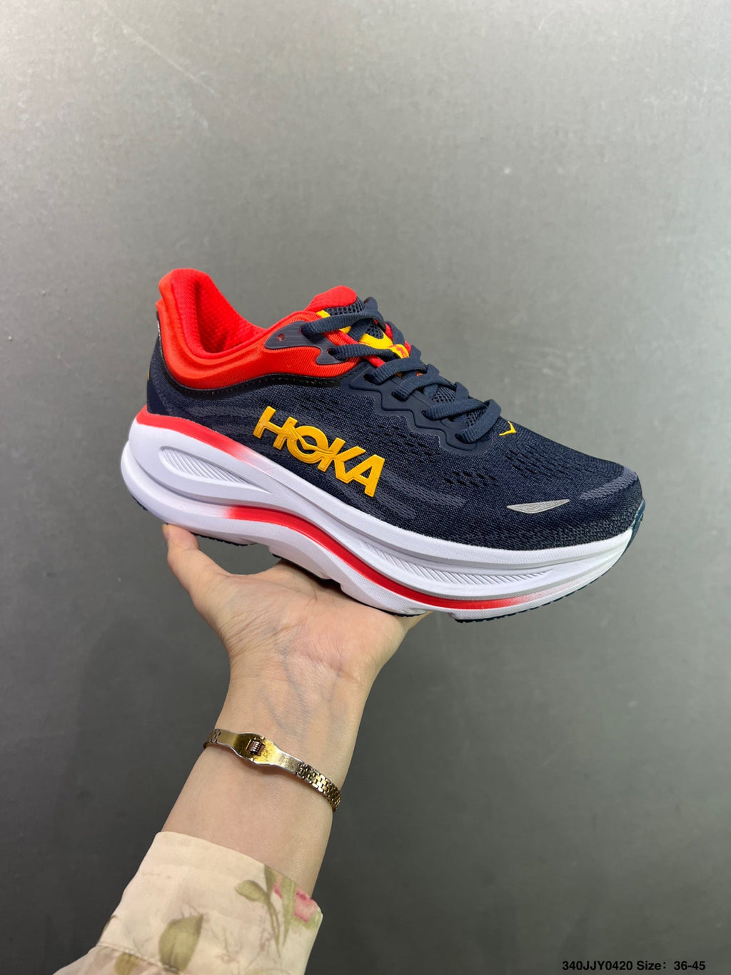HOKA ONE ONE Bondi 9--1162013-8