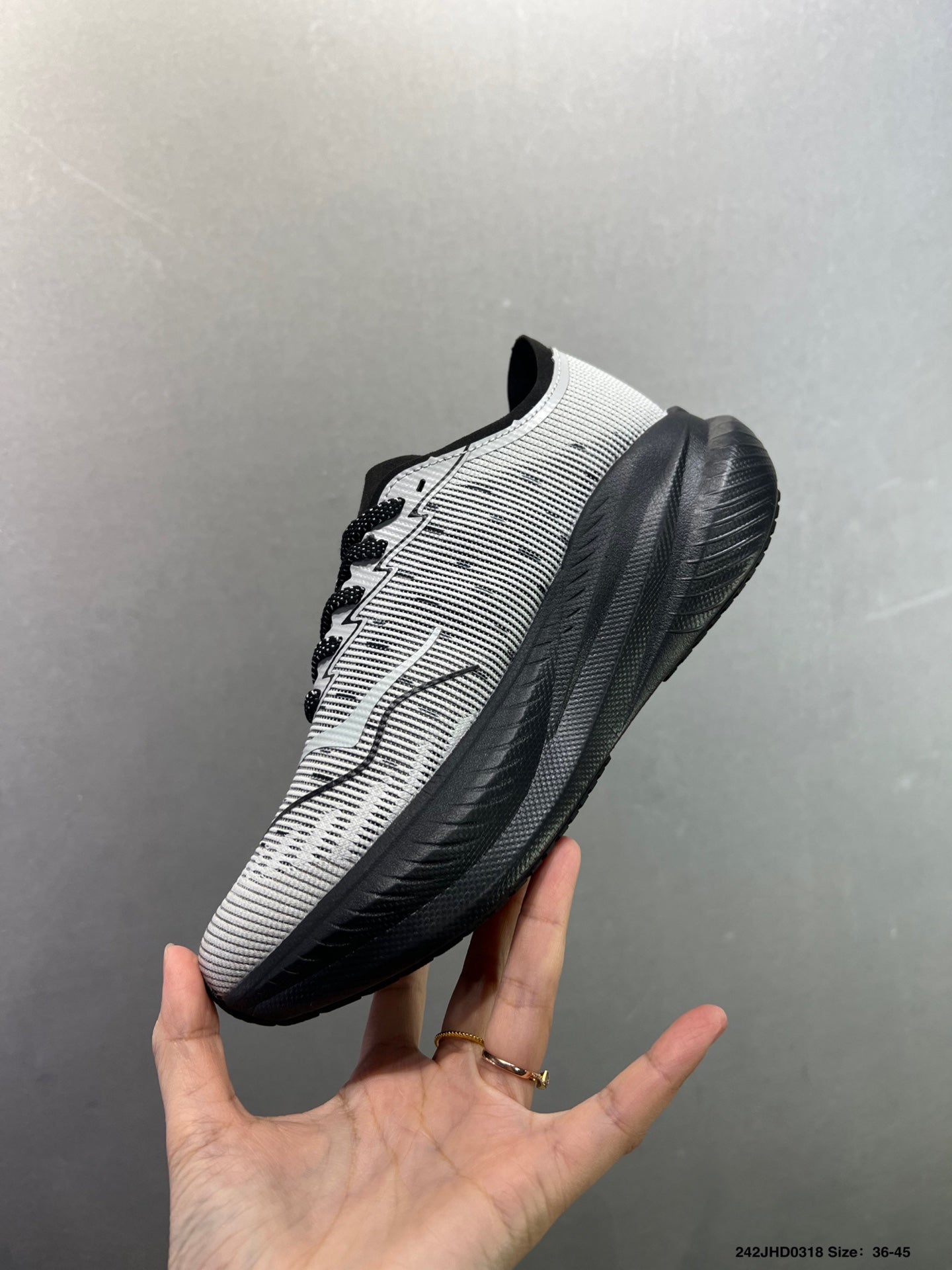 HOKA ONE ONE MACH X 2 --1155119 -3