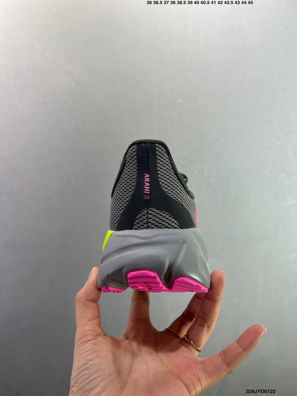 HOKA ONE ONE M ARAHI 8 --1168691